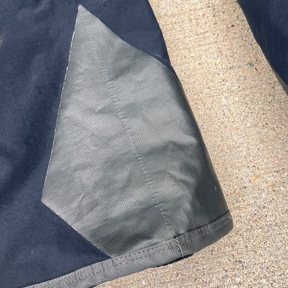 USED VOLCOM RAIN GORE-TEX BIBS MEDIUM - Picture 9 of 16